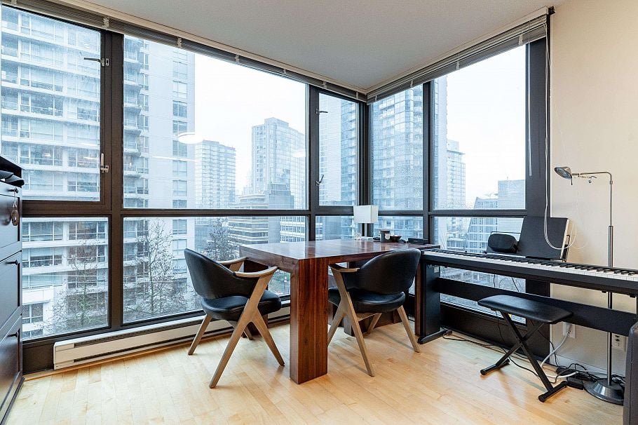 411 1367 Alberni Street Vancouver, BC - 12