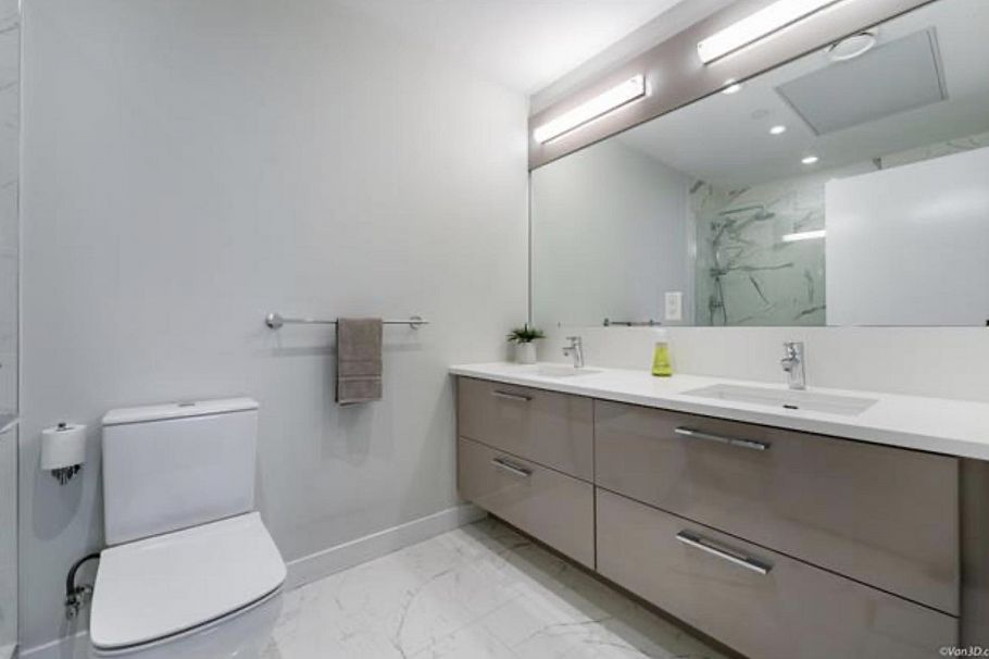 4066 Yukon Street Vancouver, BC - 9