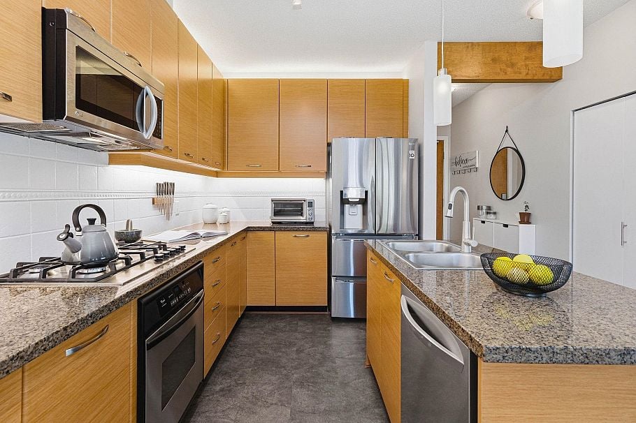 223 530 Raven Woods Drive North Vancouver, BC - 12