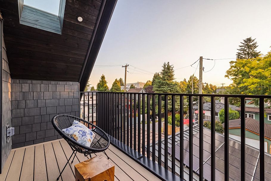 2 4956 Chester Street Vancouver, BC - 20