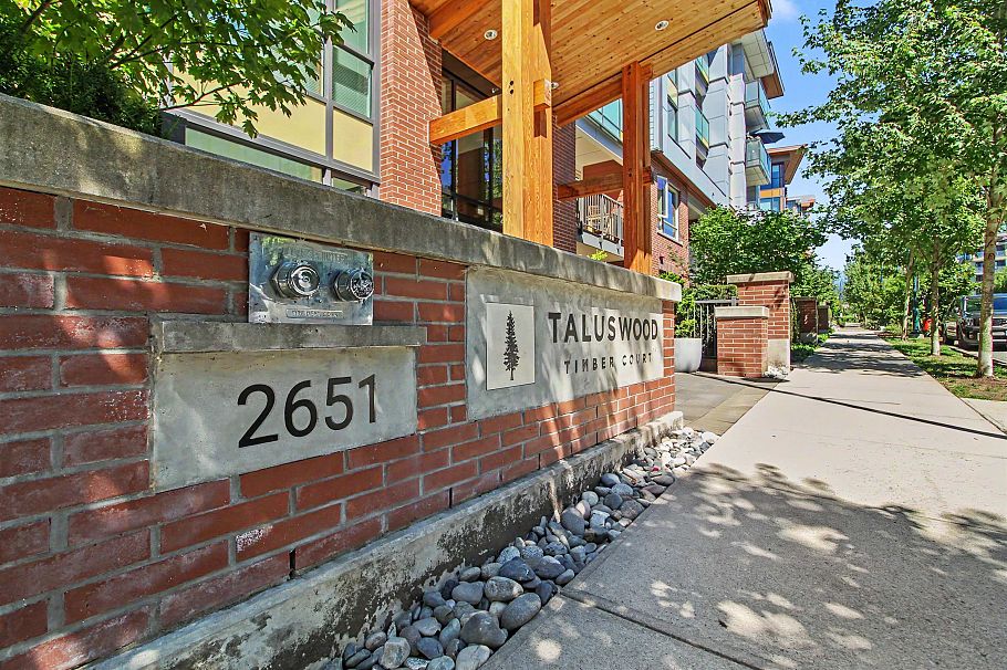 122 2651 Library Lane North Vancouver, BC - 27