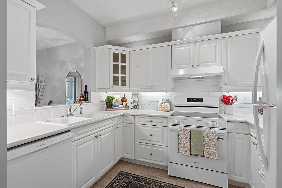 333 383 E 37th Avenue Vancouver, BC - 15