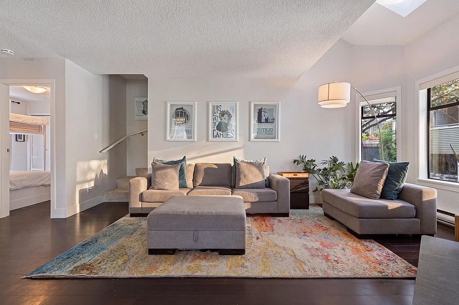 2427 W 6th Avenue Vancouver, BC - 14