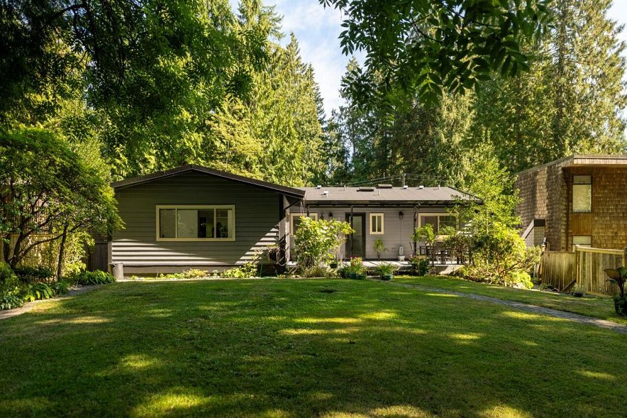 3595 Princess Avenue North Vancouver, BC - 27