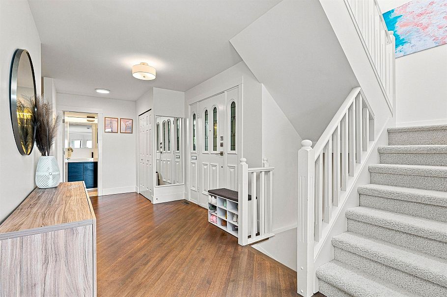5723 Owl Court North Vancouver, BC - 18