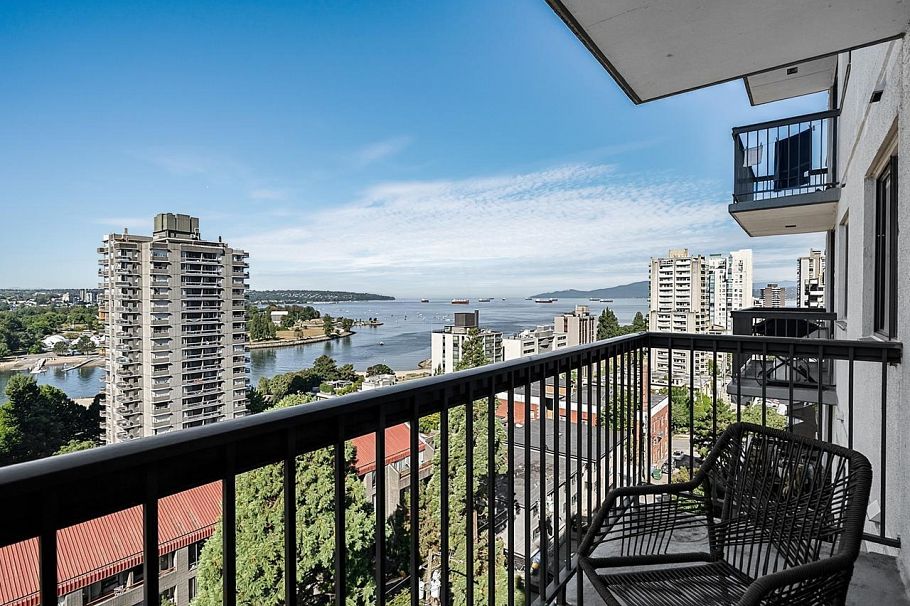 1008 1146 Harwood Street Vancouver, BC - 2