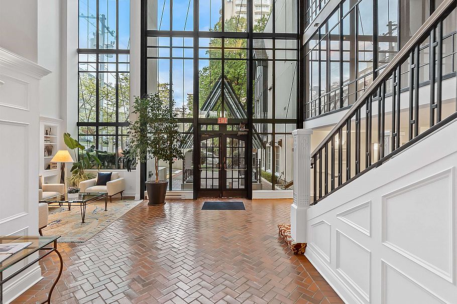 306 1311 Beach Avenue Vancouver, BC - 32
