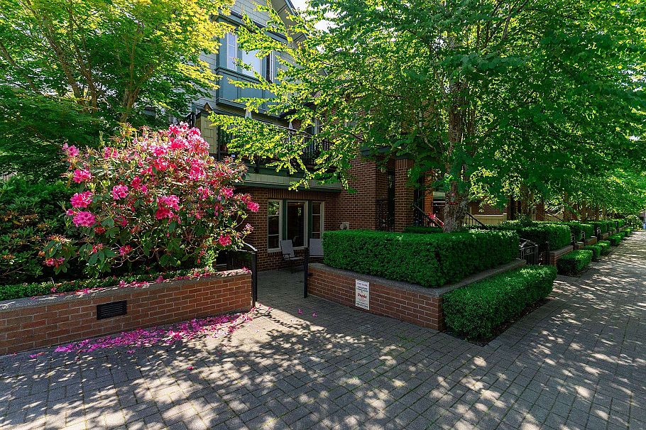 6230 Logan Lane Vancouver, BC - 36