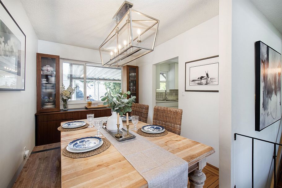 361 W 19th Street North Vancouver, BC - 7