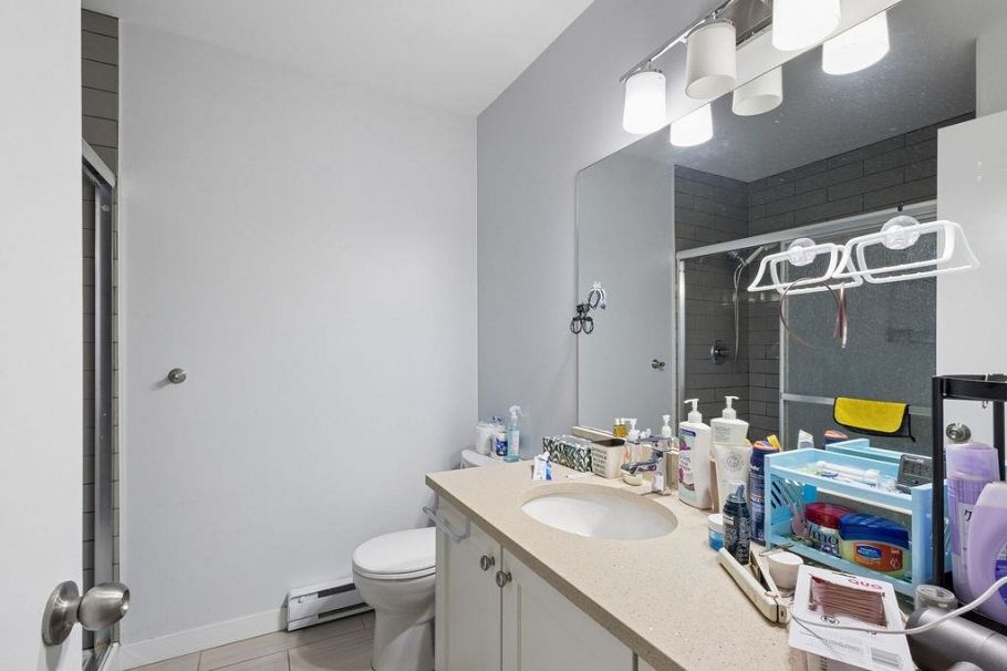 311 444 W 49th Avenue Vancouver, BC - 15