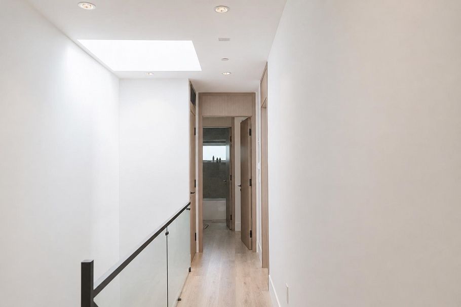 3586 W 42nd Avenue Vancouver, BC - 9