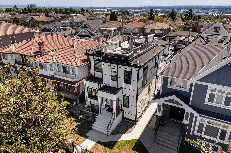 72 E 57th Avenue Vancouver, BC - 36