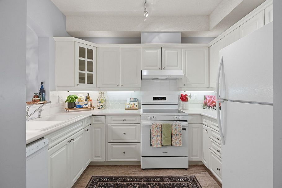 333 383 E 37th Avenue Vancouver, BC - 22