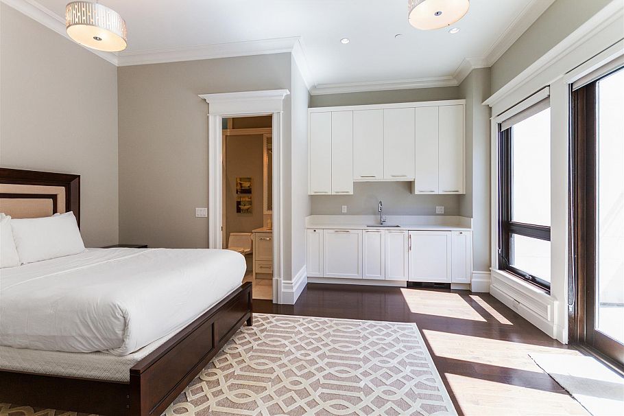 4768 W 4th Avenue Vancouver, BC - 29