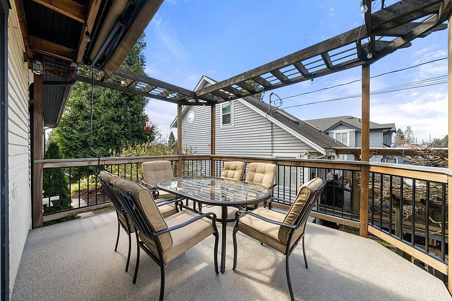628 E 5th Street North Vancouver, BC - 35
