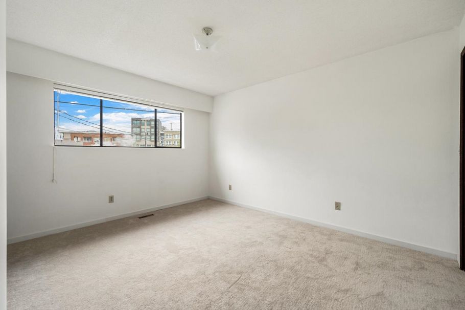 2539 E 34th Avenue Vancouver, BC - 19