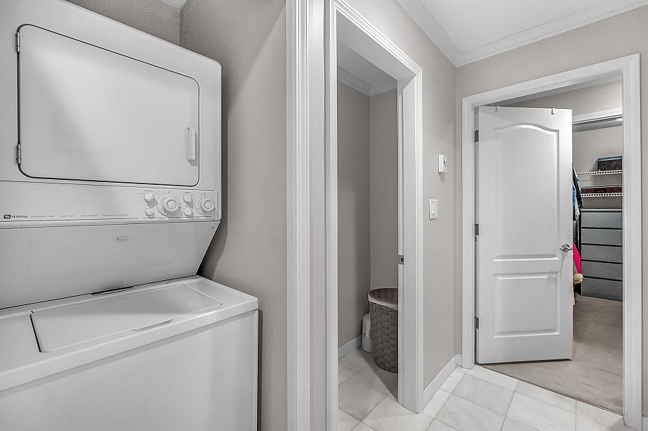 207 1500 Ostler Court North Vancouver, BC - 18