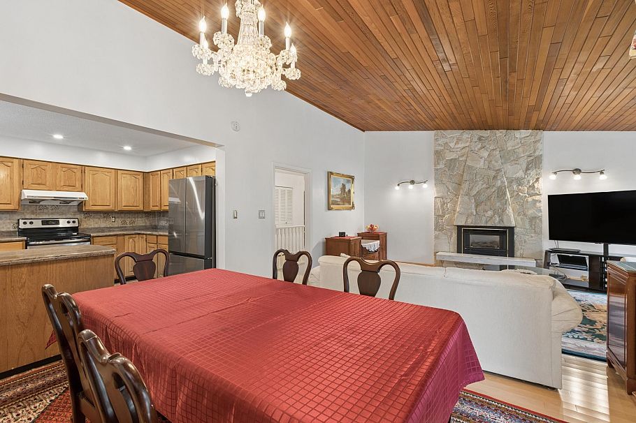 5609 White Pine Lane North Vancouver, BC - 13