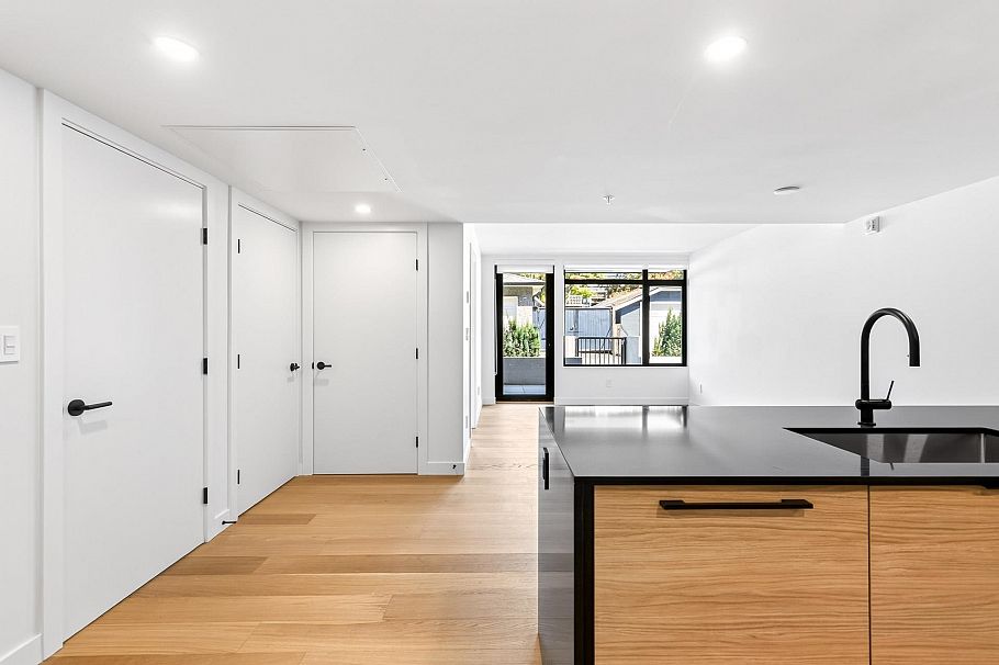103 6485 Manitoba Street Vancouver, BC - 10