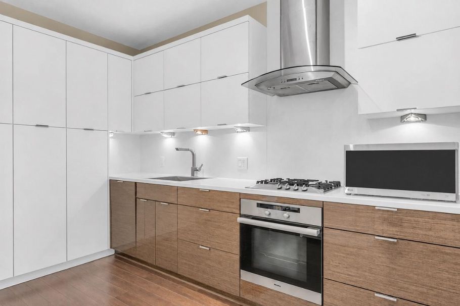 216 1777 W 7th Avenue Vancouver, BC - 1