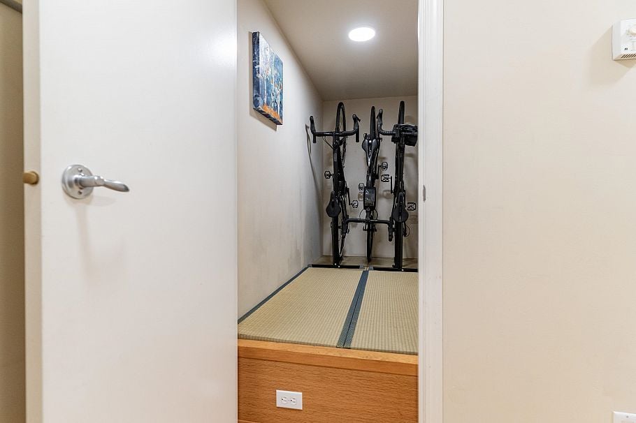 411 1367 Alberni Street Vancouver, BC - 22