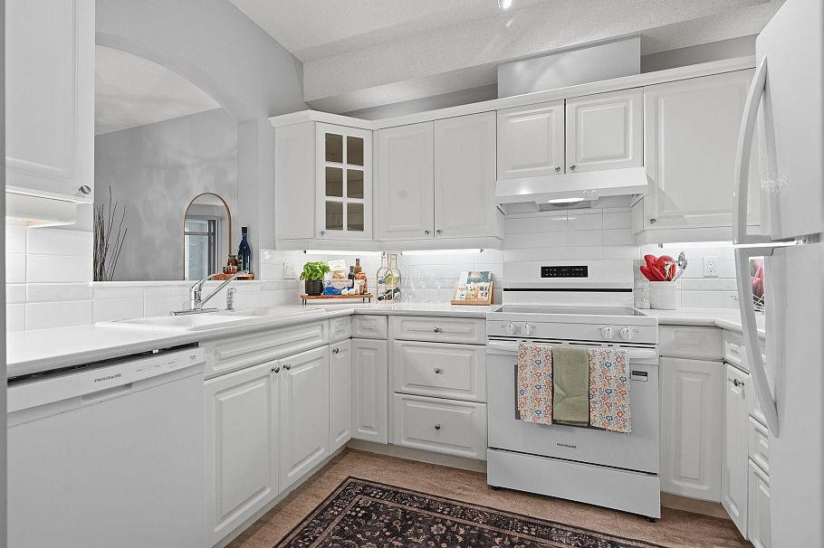 333 383 E 37th Avenue Vancouver, BC - 16