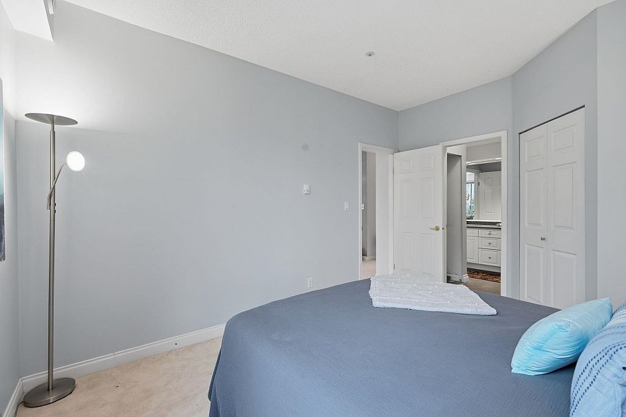 333 383 E 37th Avenue Vancouver, BC - 25