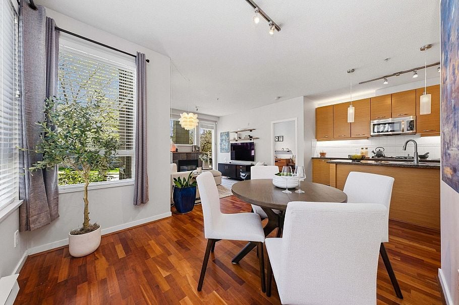 223 530 Raven Woods Drive North Vancouver, BC - 14