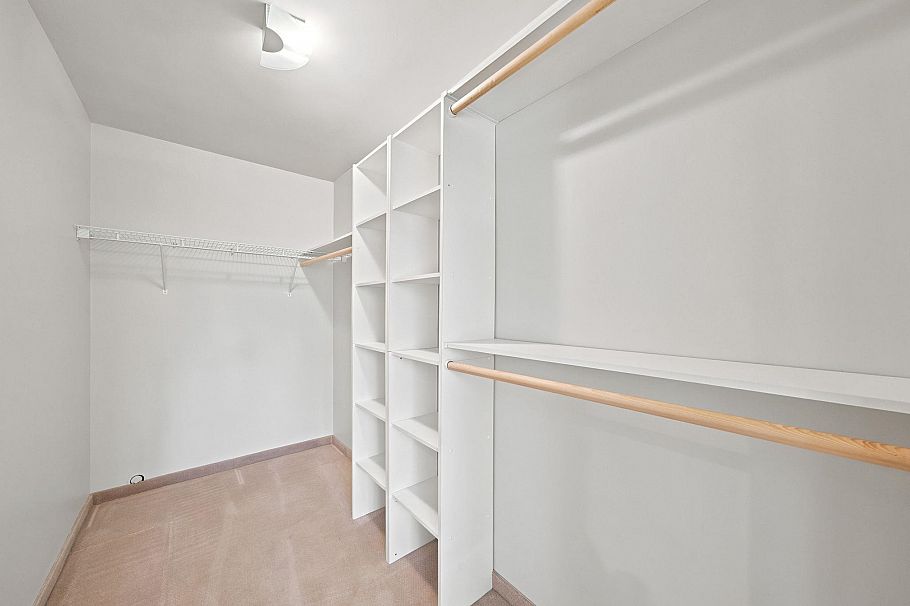 305 E 17th Street North Vancouver, BC - 23