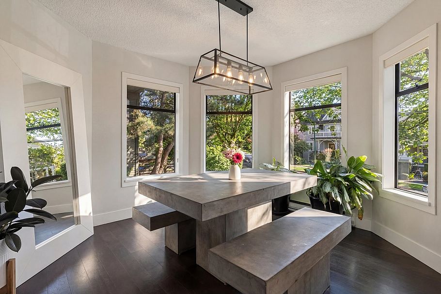 2427 W 6th Avenue Vancouver, BC - 9