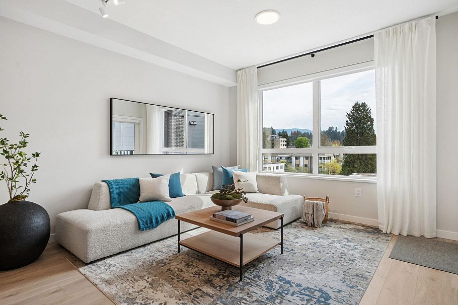 515 110 E 17th Street North Vancouver, BC - 1
