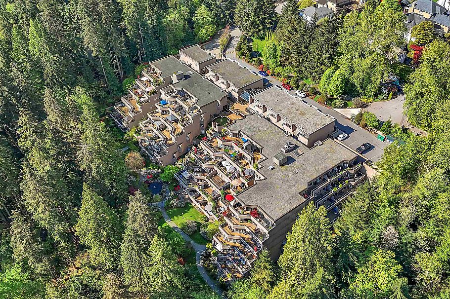 207 1500 Ostler Court North Vancouver, BC - 26