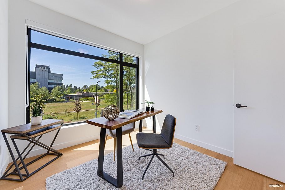 302 6485 Manitoba Street Vancouver, BC - 21