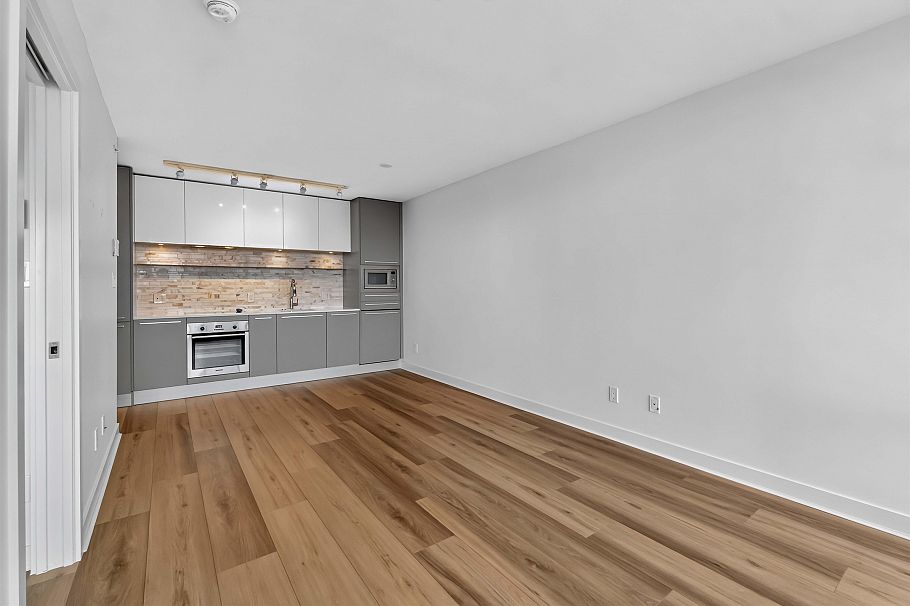 2206 8131 Nunavut Lane Vancouver, BC - 12