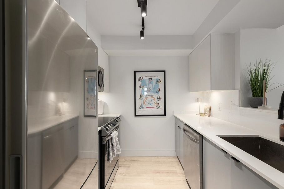 203 2272 Dundas Street Vancouver, BC - 7