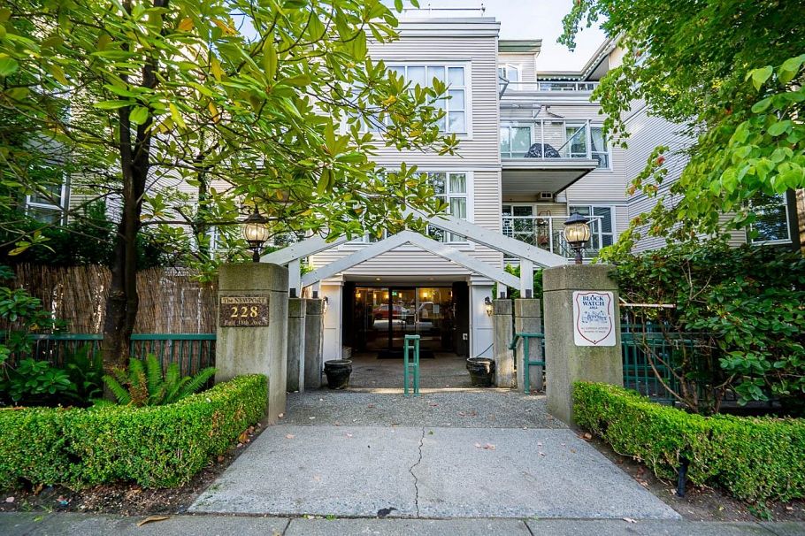 402 228 E 18th Avenue Vancouver, BC - 1