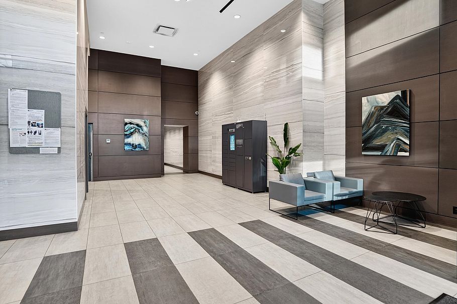 902 1210 E 27th Street North Vancouver, BC - 17