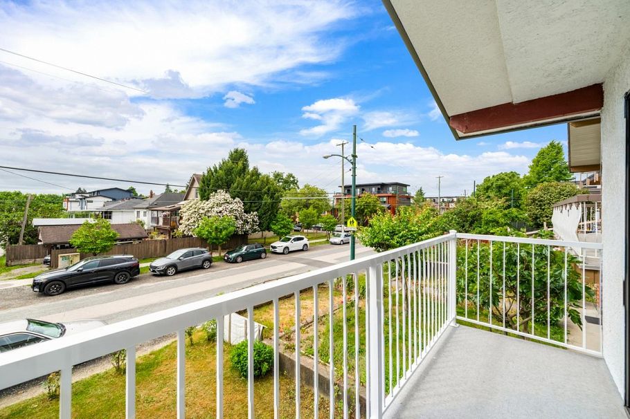 2539 E 34th Avenue Vancouver, BC - 15