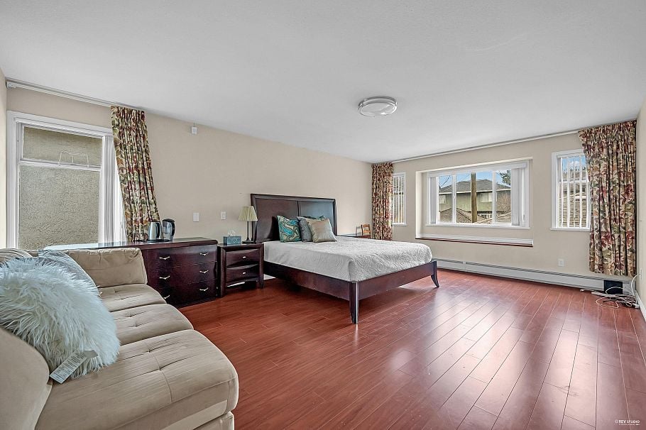 1945 W 44th Avenue Vancouver, BC - 13