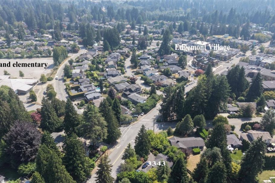 3343 Highland Boulevard North Vancouver, BC - 3