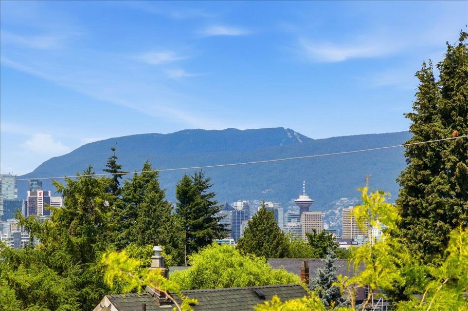 761 E 15th Avenue Vancouver, BC - 19