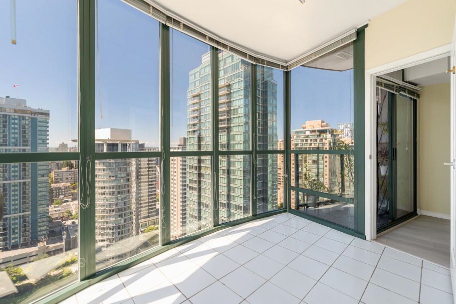 2603 1239 W Georgia Street Vancouver, BC - 4