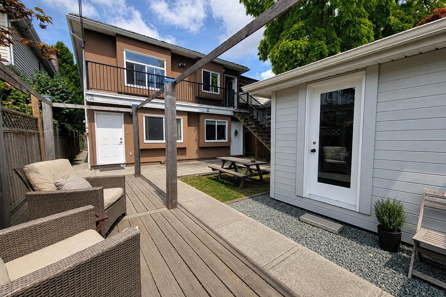 760 E 49th Avenue Vancouver, BC - 19