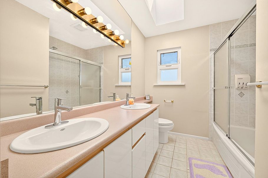 6673 Gladstone Street Vancouver, BC - 27