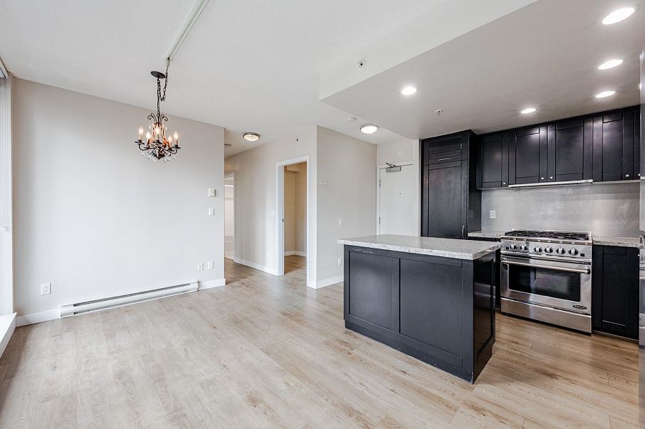 804 1133 Homer Street Vancouver, BC - 9