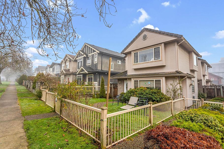 8468 Osler Street Vancouver, BC - 1