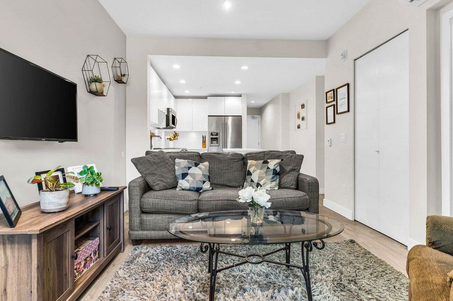 117 723 W 3rd Street North Vancouver, BC - 11