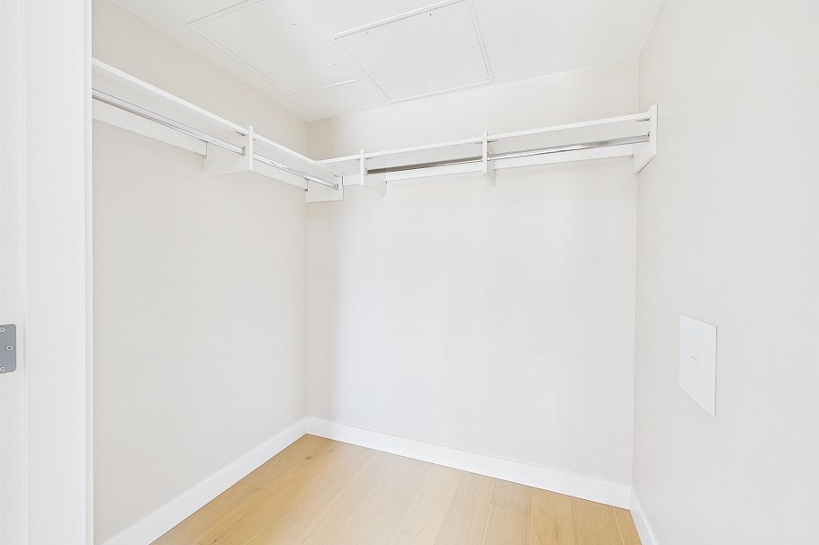 1573 W 57 Avenue Vancouver, BC - 29