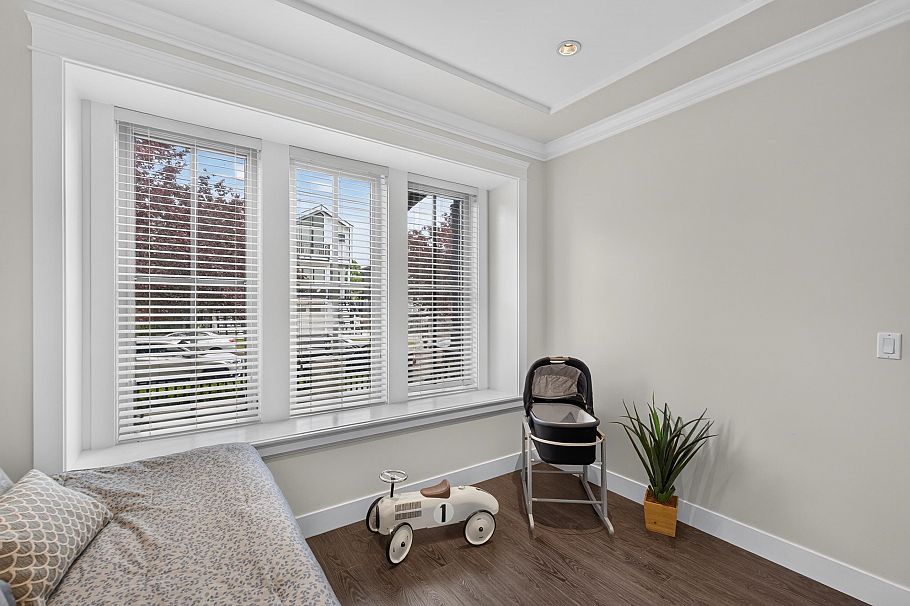 1010 E 55th Avenue Vancouver, BC - 17