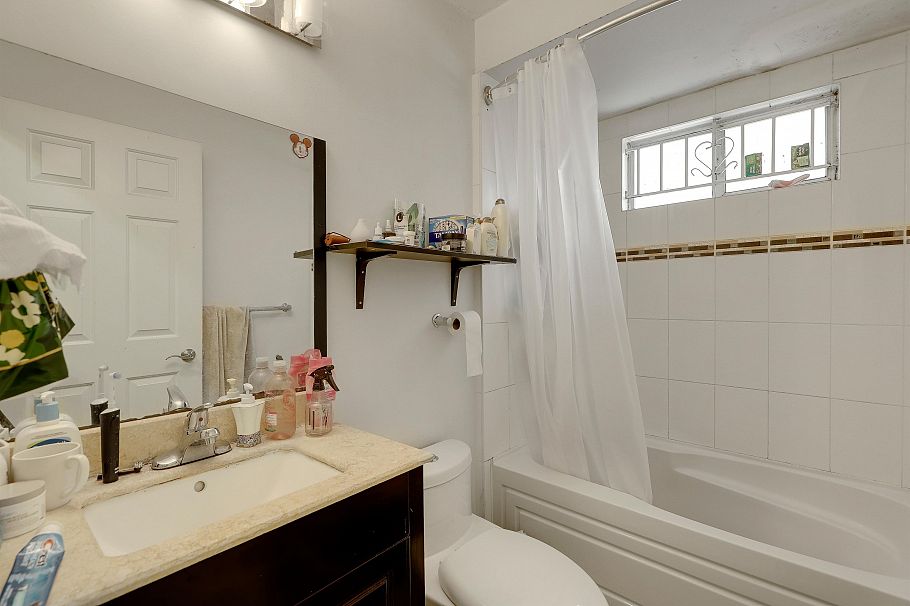 1457 E 18th Avenue Vancouver, BC - 24
